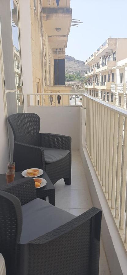 Your Basic Lodging Gozo Marsalforn Exterior foto